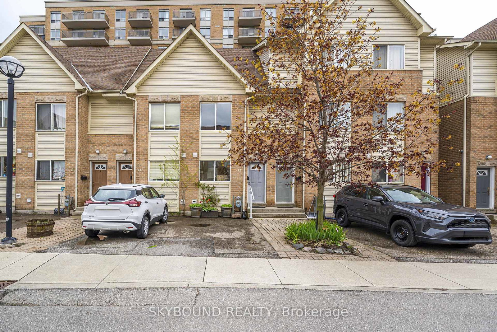 25-replin-road-toronto-ontario-c13126482