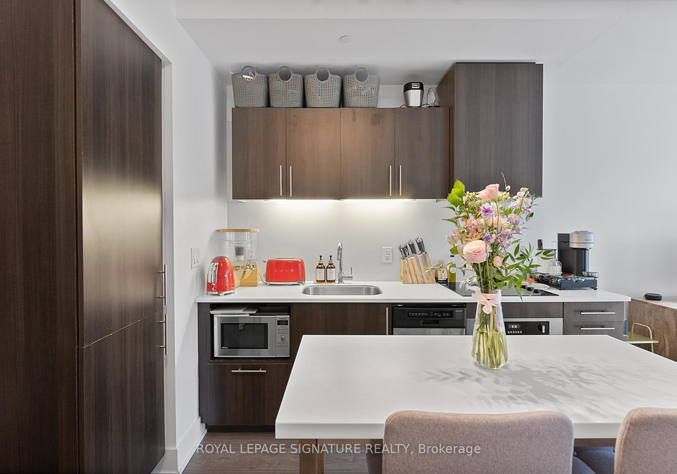 508-wellington-street-w-toronto-ontario-c13127390