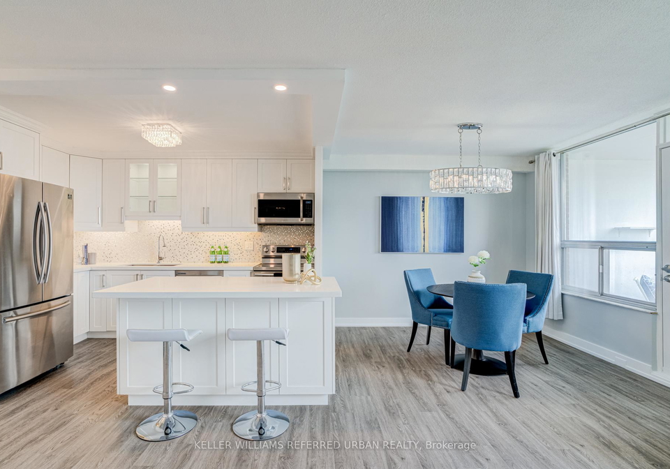 10-edgecliff-golfway-east-york-ontario-c13128306