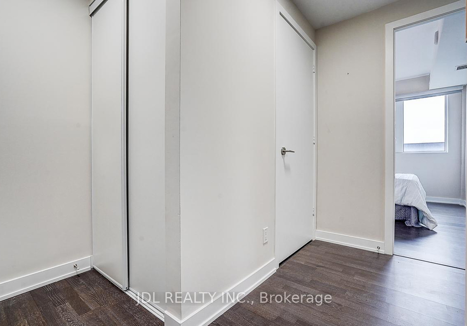 501-st-clair-avenue-w-toronto-ontario-c13128512