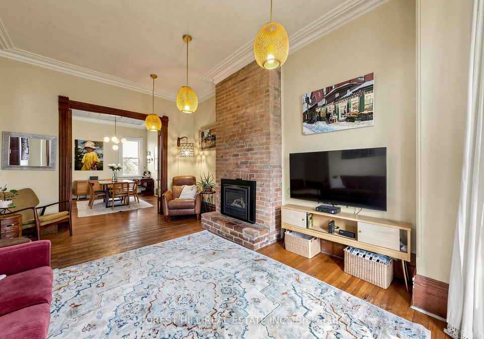 58-nassau-street-toronto-ontario-c13128606