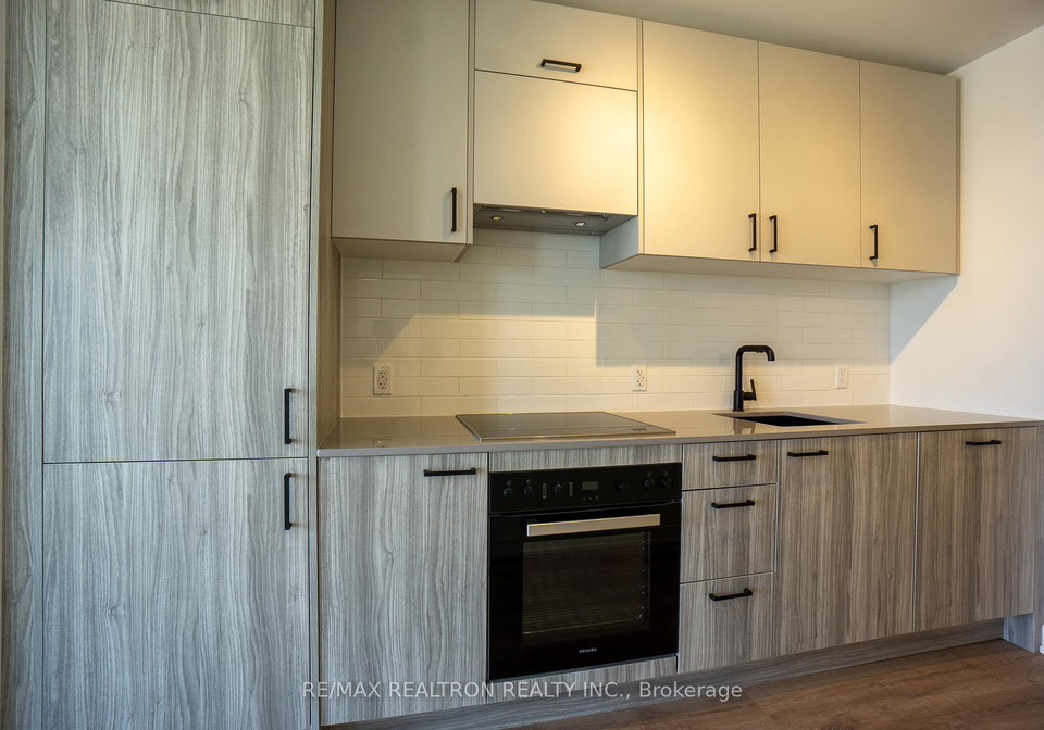 1-quarrington-lane-north-york-ontario-c13128624