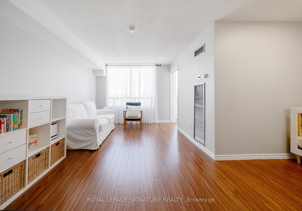 117-gerrard-street-e-toronto-ontario-c13128932
