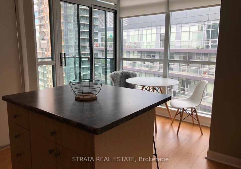 600-fleet-street-toronto-ontario-c13128964