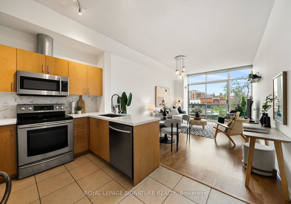 388-richmond-street-w-toronto-ontario-c13129148