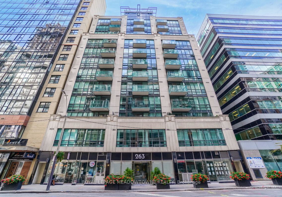 263-wellington-street-w-toronto-ontario-c13129180