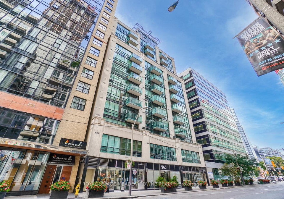 263-wellington-street-w-toronto-ontario-c13129180