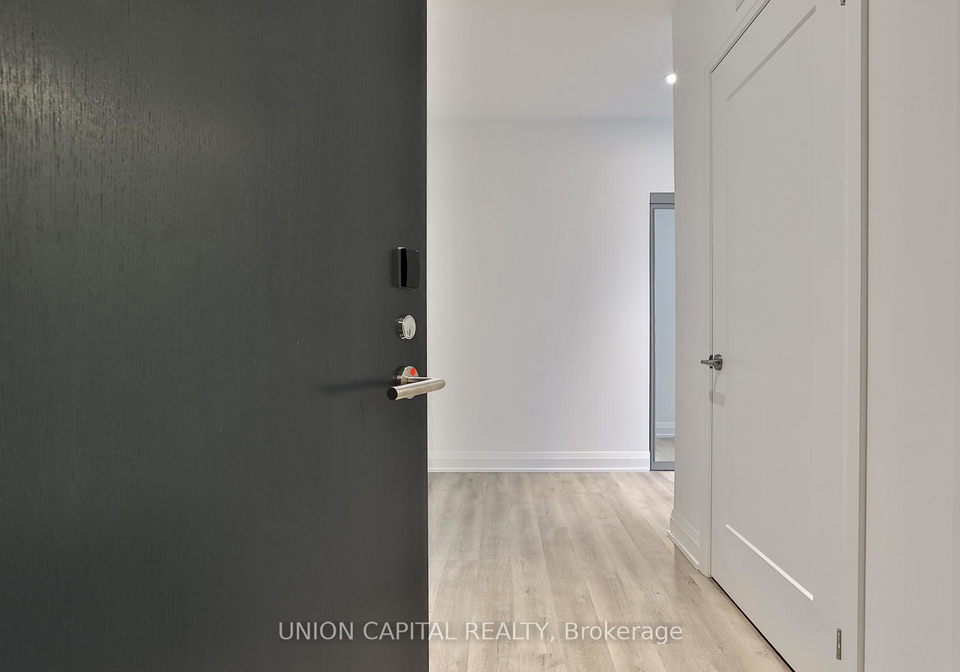 65-broadway-avenue-toronto-ontario-c13129272