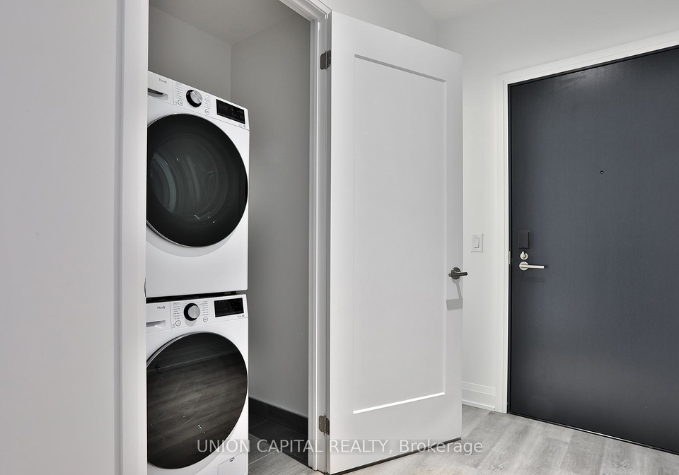 65-broadway-avenue-toronto-ontario-c13129272