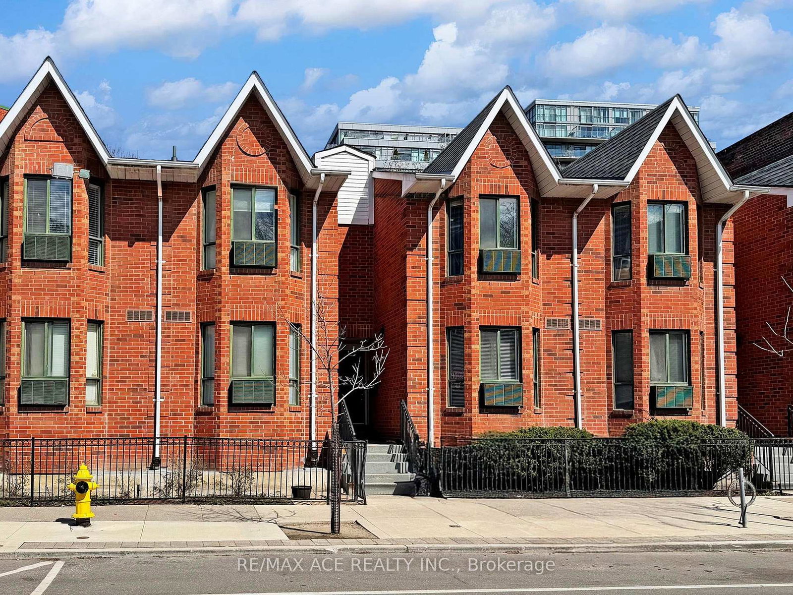 660b-wellington-street-w-toronto-ontario-c13129288