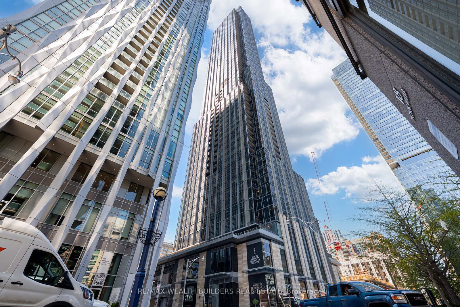 11-yorkville-avenue-toronto-ontario-c13129372