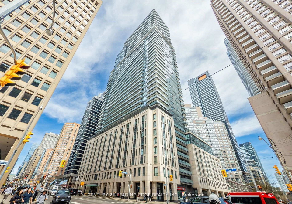 955-bay-street-toronto-ontario-c13129434