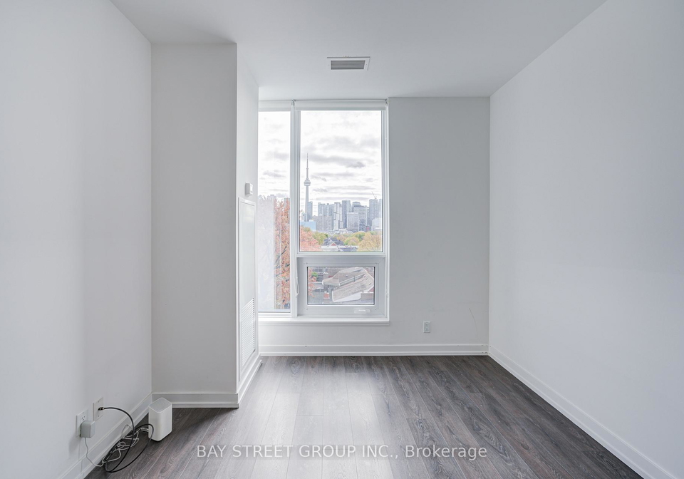 203-college-street-toronto-ontario-c13129466