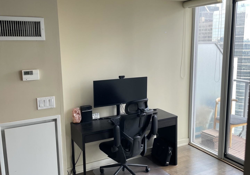 126-simcoe-street-toronto-ontario-c13129528