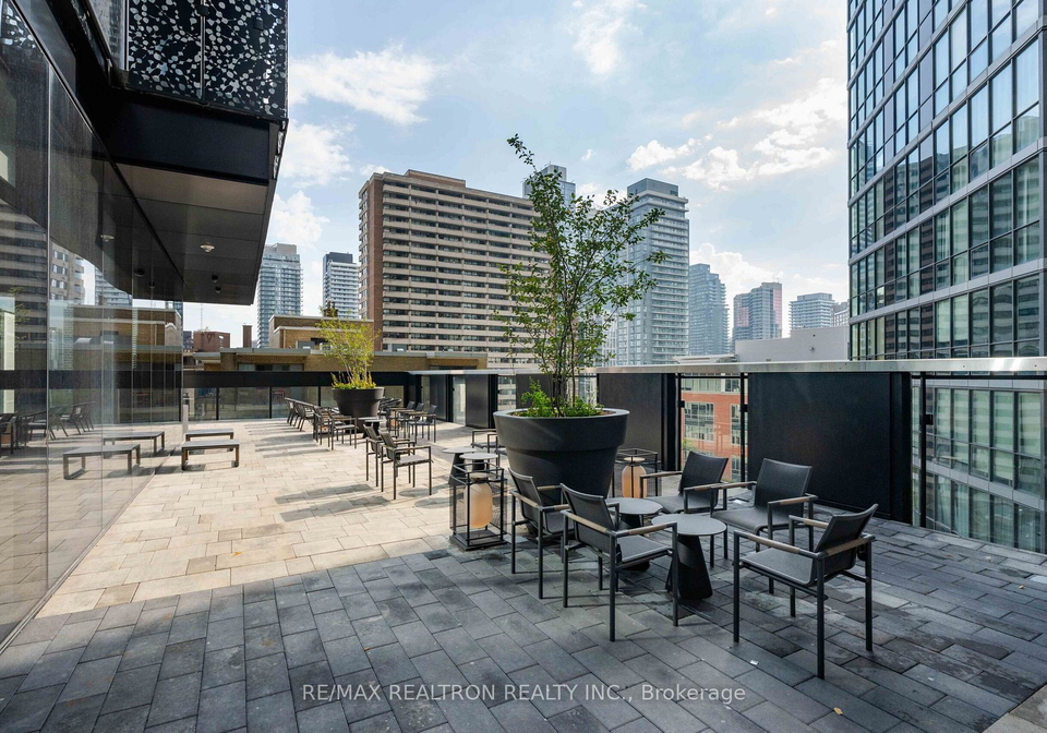 55-charles-street-toronto-ontario-c13129780