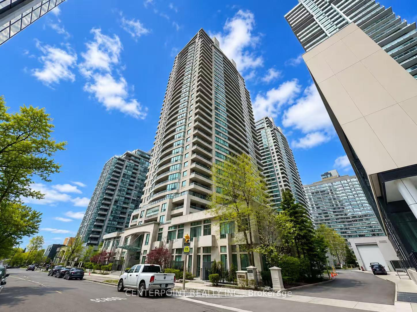 23-hollywood-avenue-north-york-ontario-c13129784