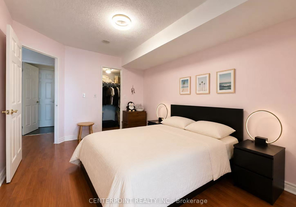 23-hollywood-avenue-north-york-ontario-c13129784