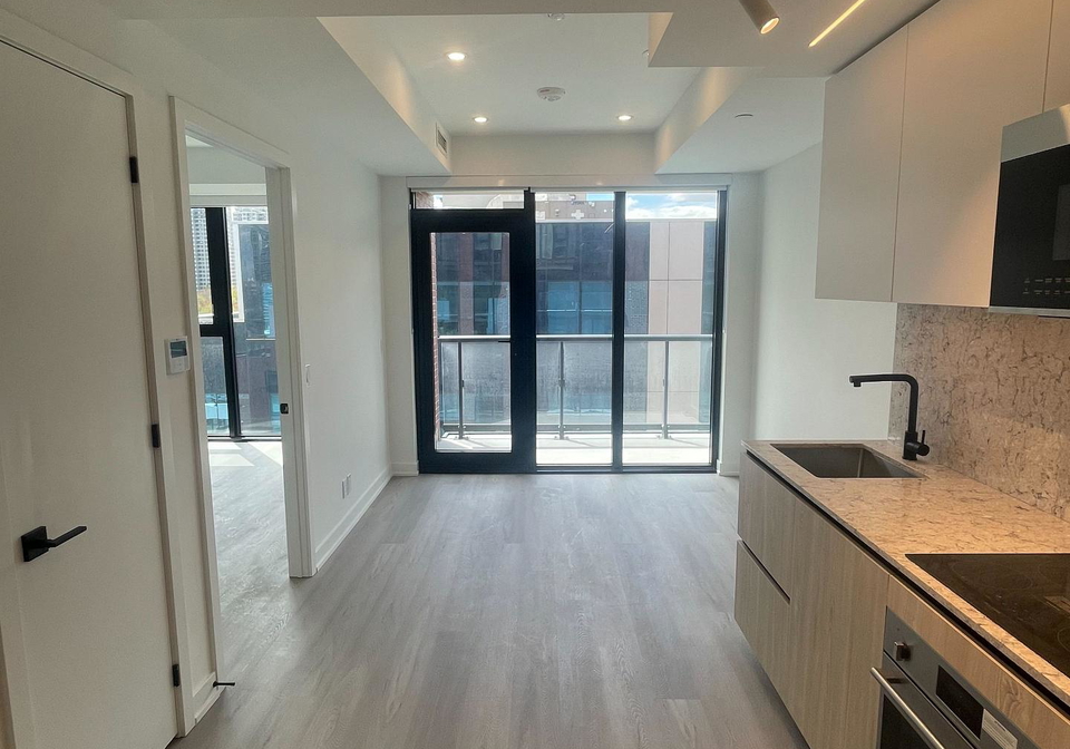 699-sheppard-avenue-e-north-york-ontario-c13129916