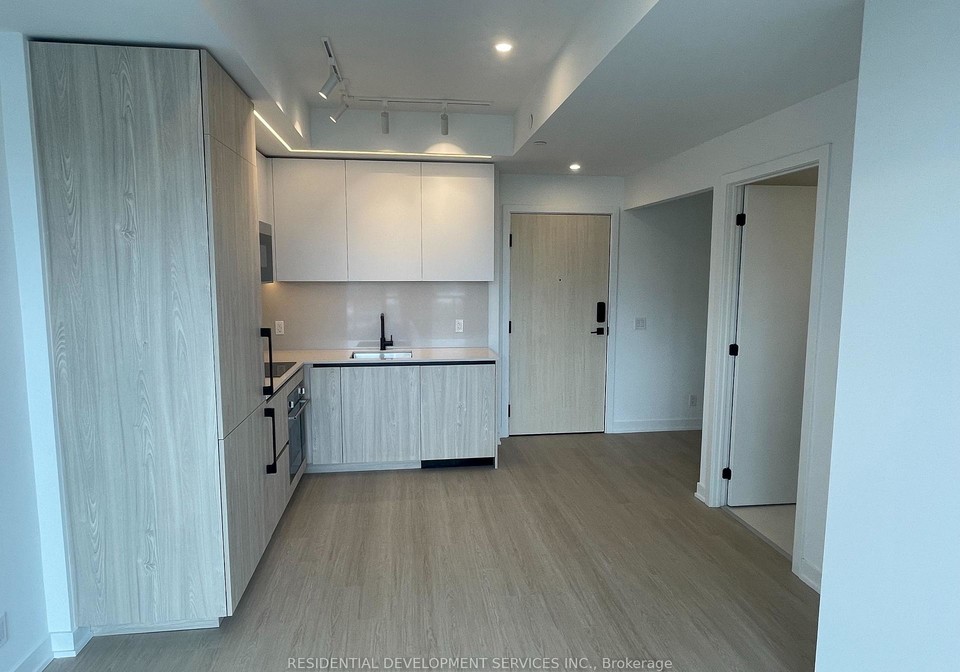 699-sheppard-avenue-e-north-york-ontario-c13129924