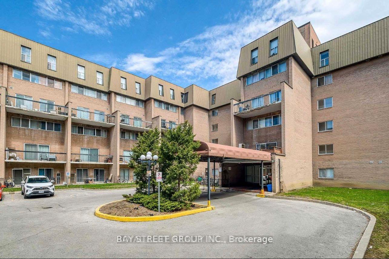 165-cherokee-boulevard-north-york-ontario-c13130032