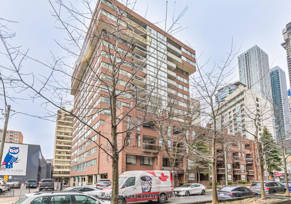 15-mcmurrich-street-toronto-ontario-c13130238