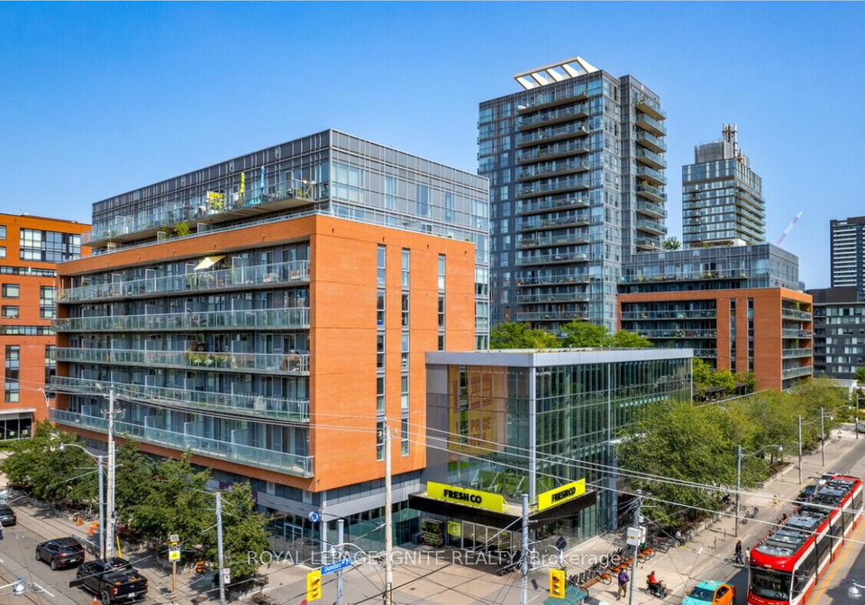 1-cole-street-toronto-ontario-c13130244