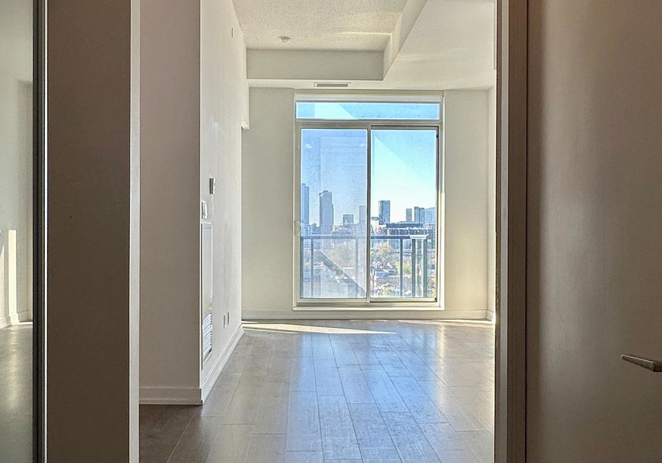 297-college-street-toronto-ontario-c13130260