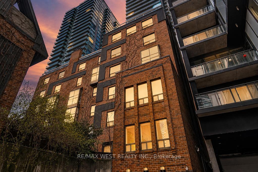 19-dundonald-street-toronto-ontario-c13130706