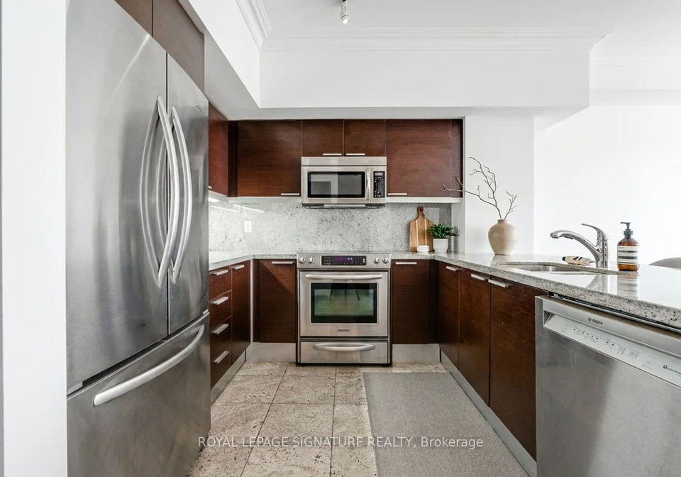 650-sheppard-avenue-e-north-york-ontario-c13131274