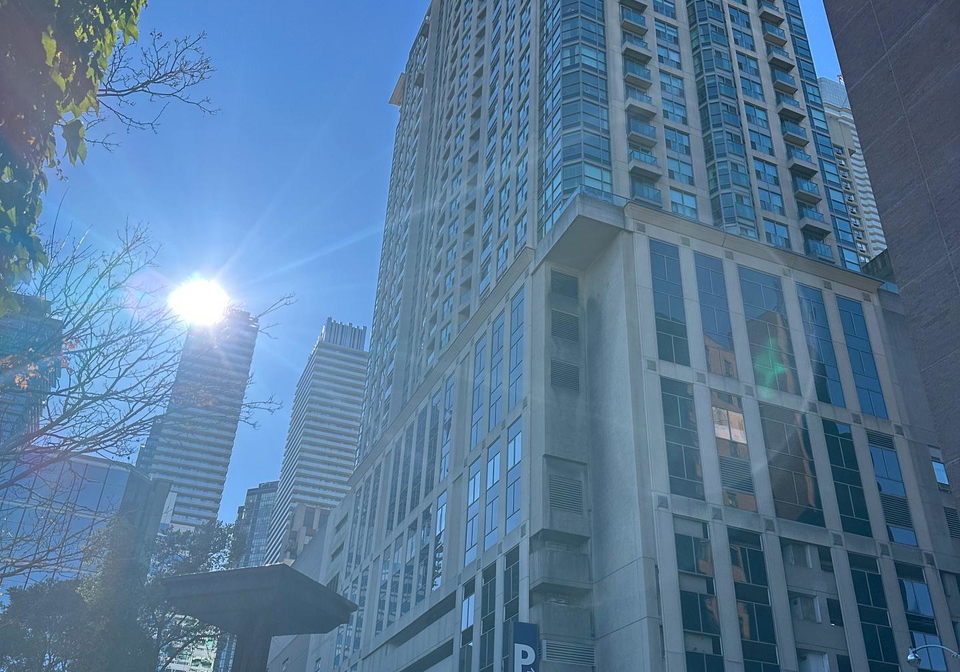 8-park-road-toronto-ontario-c13131464