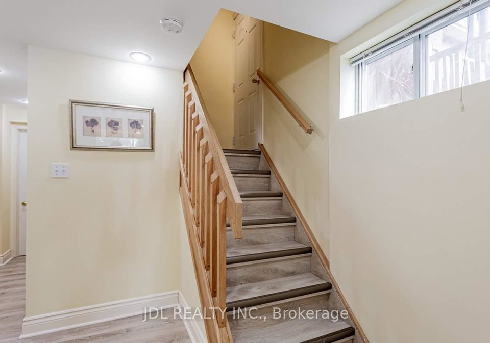 50-silverview-drive-north-york-ontario-c13131472