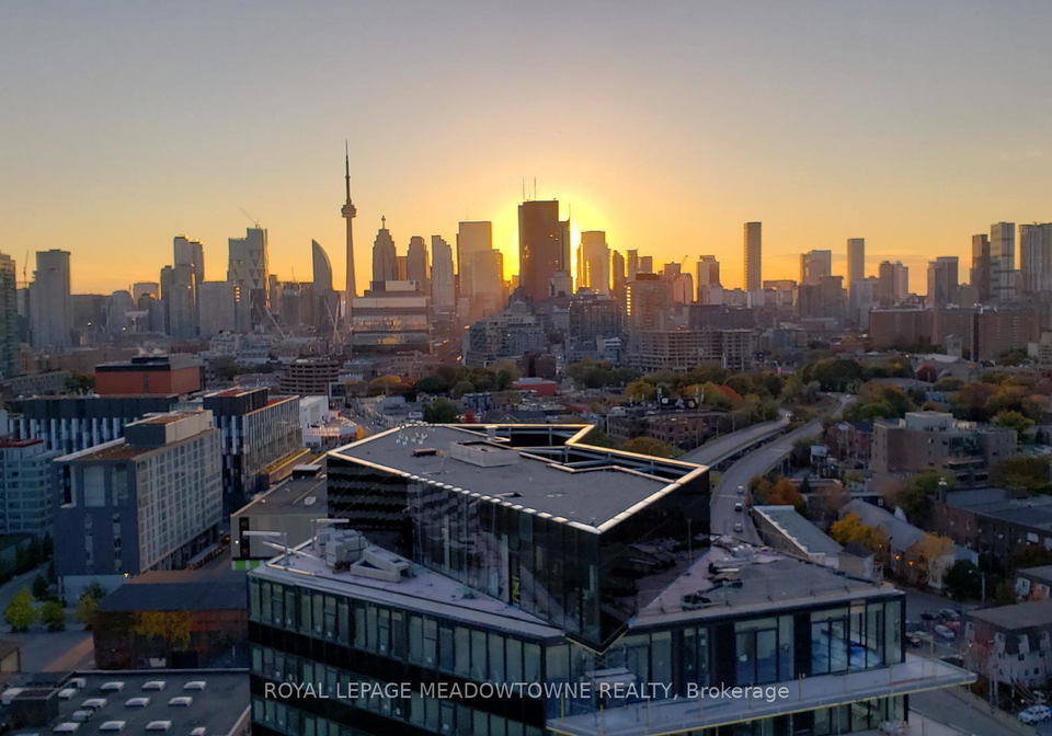 170-bayview-avenue-toronto-ontario-c13131496
