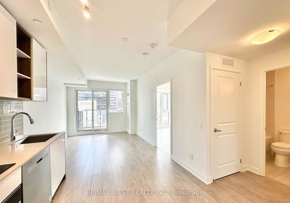 543-richmond-street-w-toronto-ontario-c13131538
