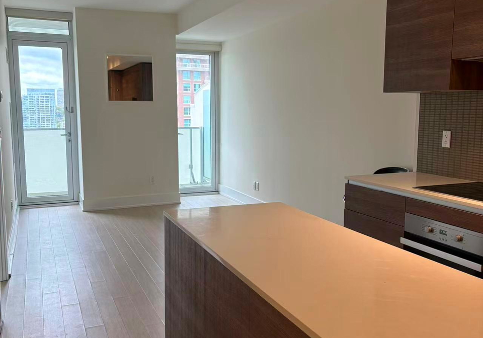 200-bloor-street-w-toronto-ontario-c13131616