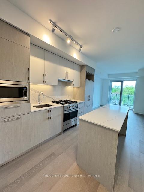 8-manor-road-w-toronto-ontario-c13131718