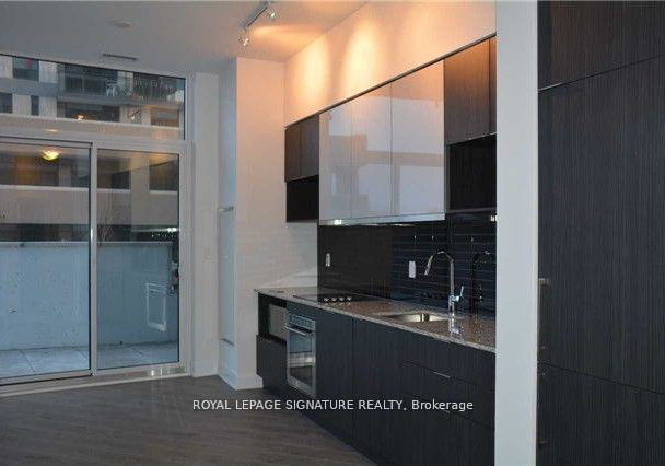 99-the-donway-w-north-york-ontario-c13131858
