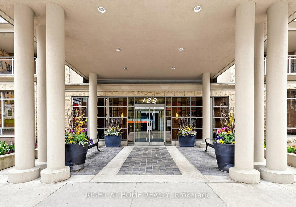 123-eglinton-avenue-e-toronto-ontario-c13132016
