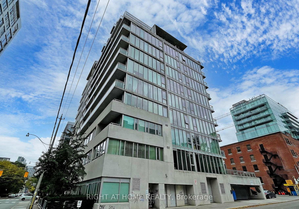 38-niagara-street-toronto-ontario-c13132306
