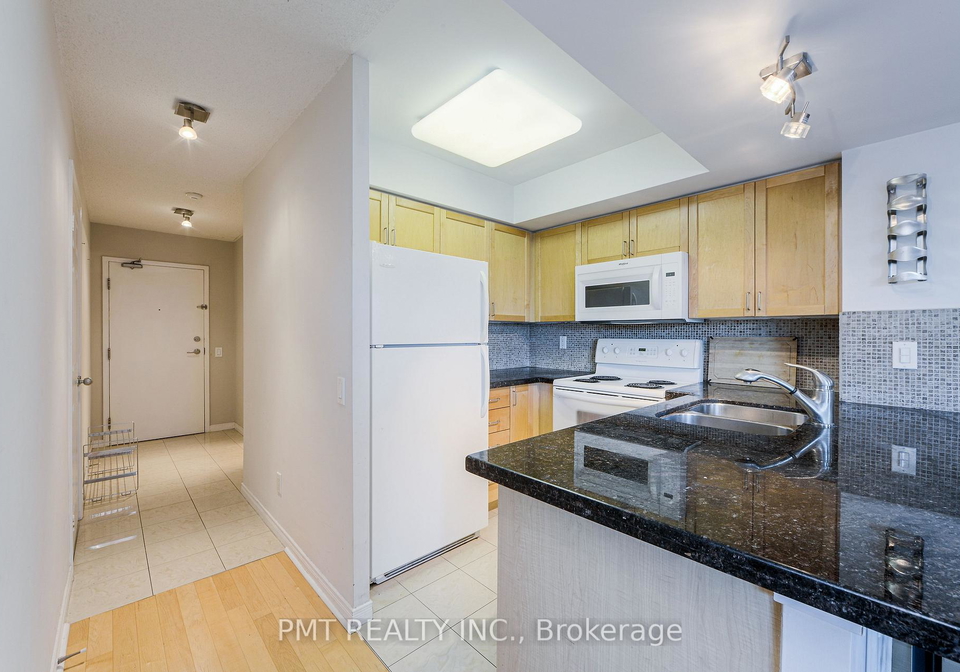 28-harrison-garden-boulevard-north-york-ontario-c13132366