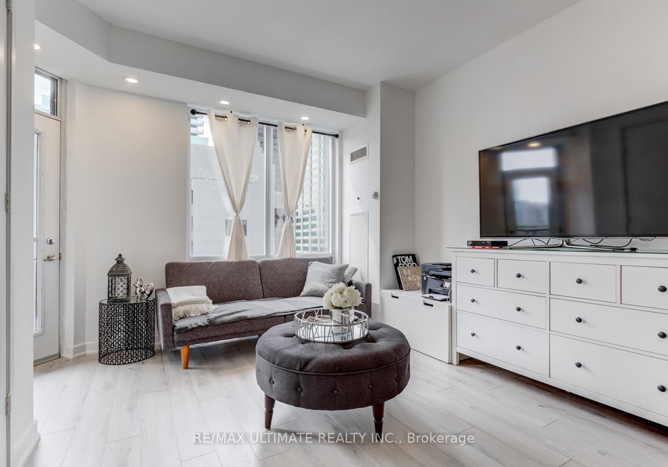 85-bloor-street-e-toronto-ontario-c13132494