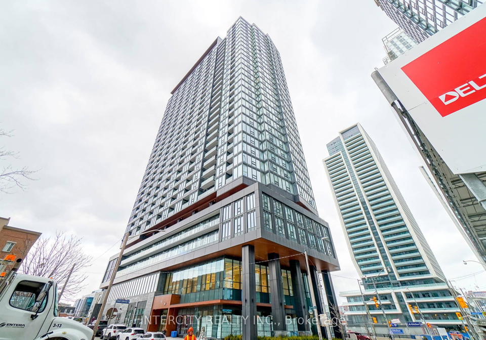 19-western-battery-road-toronto-ontario-c13132538