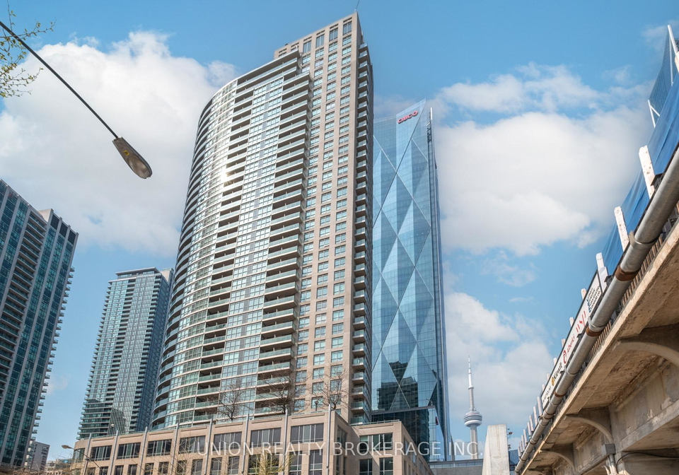 18-yonge-street-toronto-ontario-c13132636