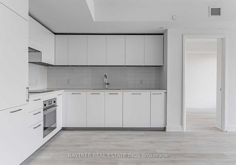 33-frederick-todd-way-east-york-ontario-c13132708