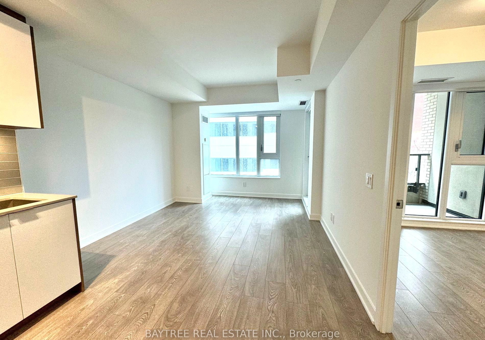 richmond-street-w-toronto-ontario-c13132850