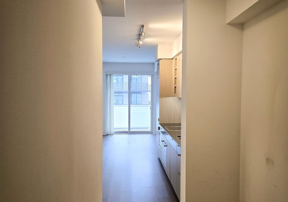 101-erskine-avenue-toronto-ontario-c13132952