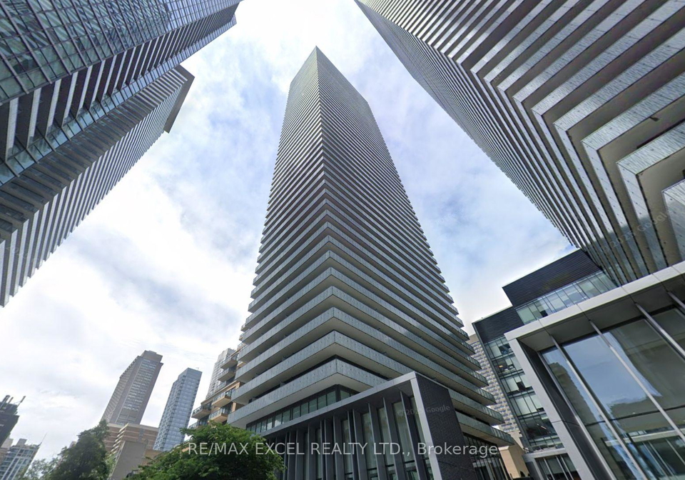 42-charles-street-e-toronto-ontario-c13133328