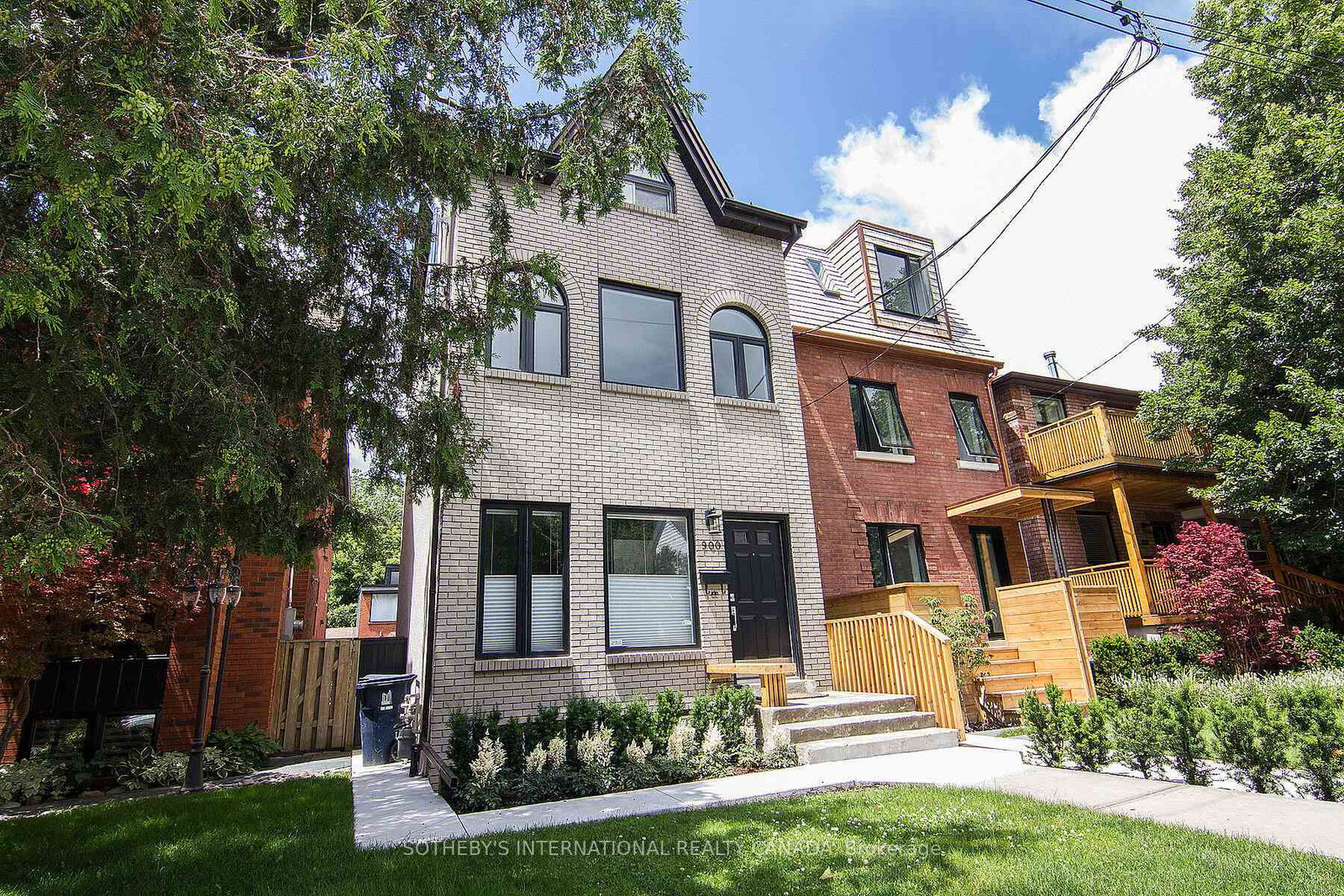 900-manning-avenue-toronto-ontario-c13133446