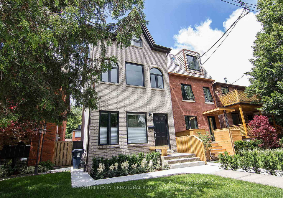 900-manning-avenue-toronto-ontario-c13133446
