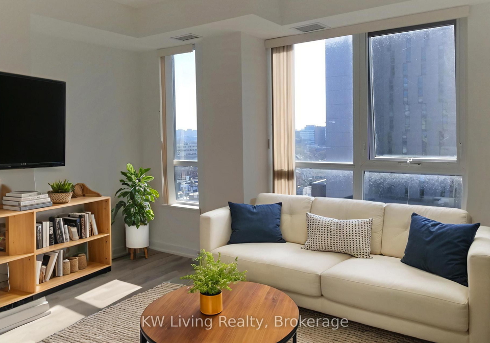181-huron-street-toronto-ontario-c13133502