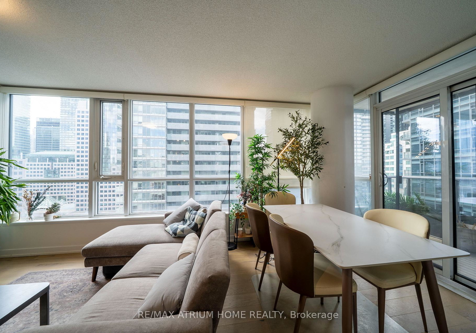 295-adelaide-street-w-toronto-ontario-c13133610